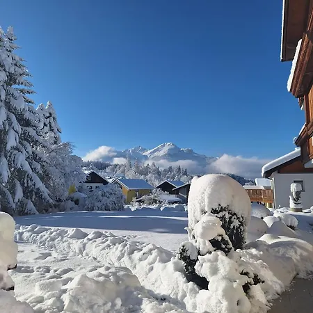 アパート Haus Olympia